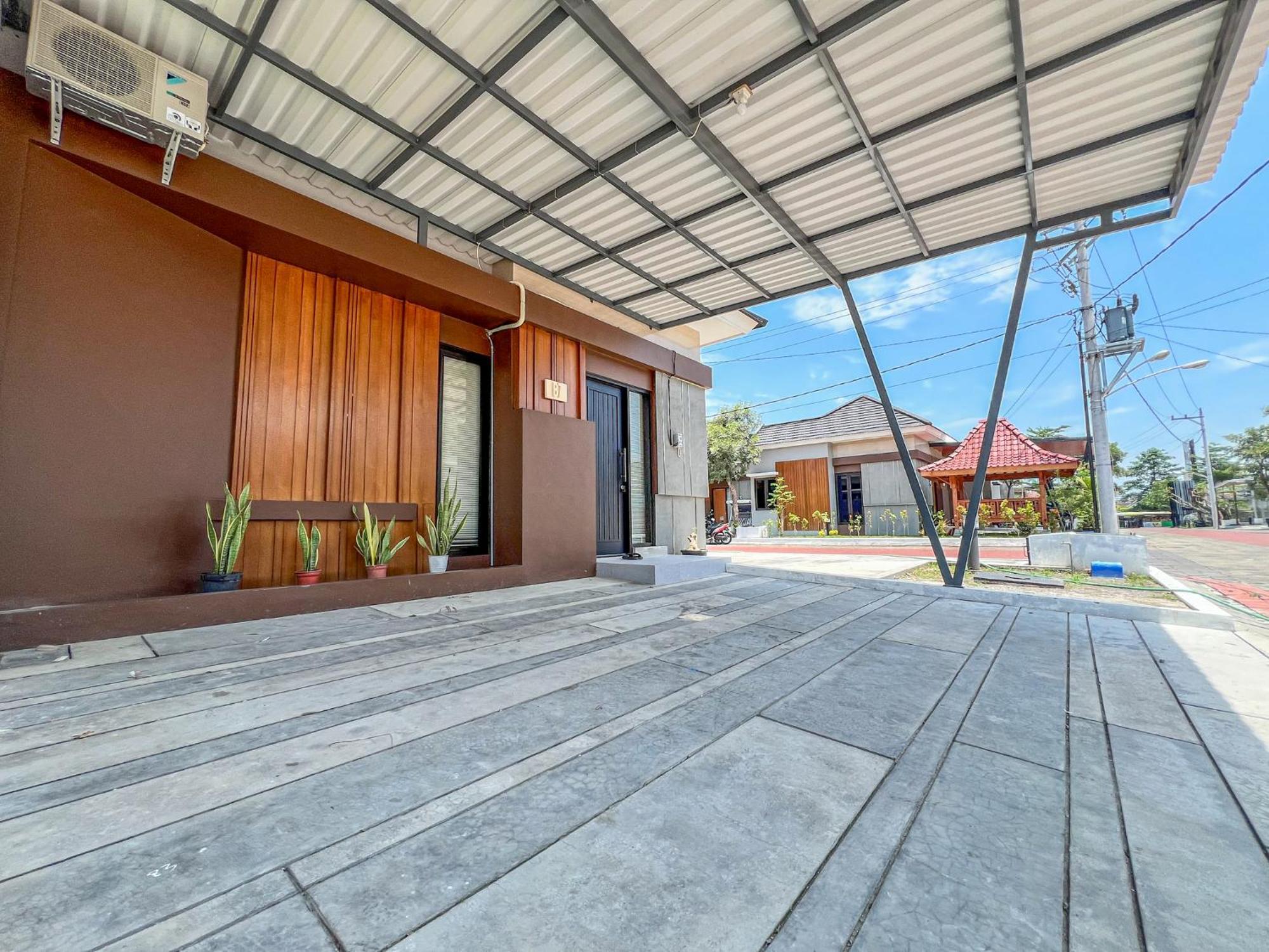 Banguntapan Permai B7 Homestay Jogja Gondowulung Exterior photo