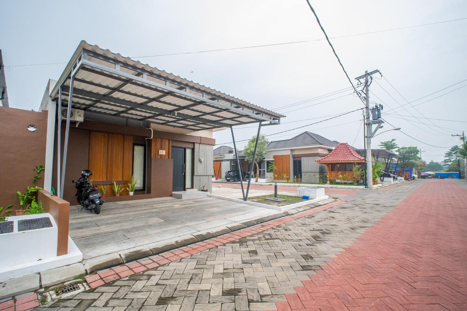 Banguntapan Permai B7 Homestay Jogja Gondowulung Exterior photo